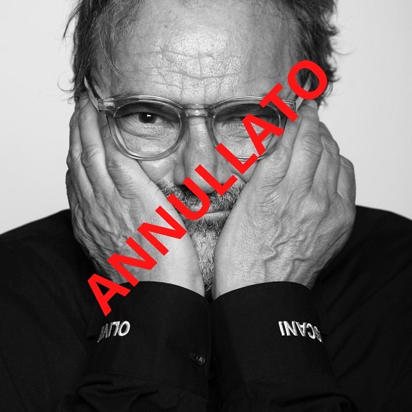 Annullato incontro con Oliviero Toscani